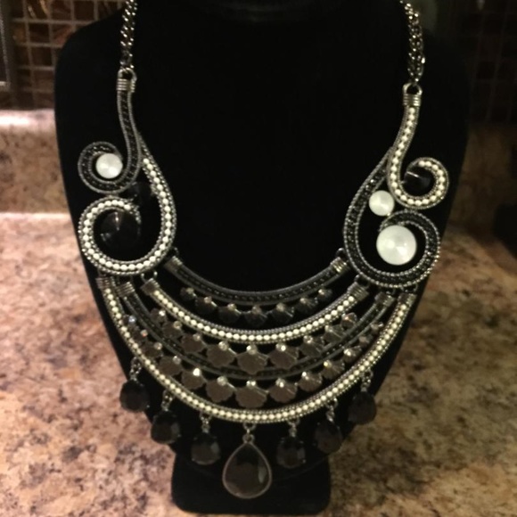 Accessories - 🌹BOGO ❌HOLD ❌for sammie01277 Necklace